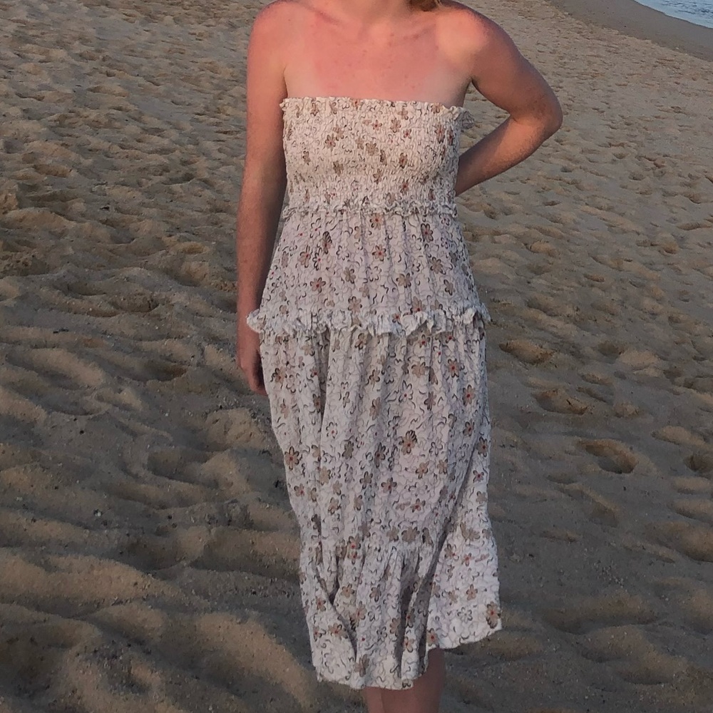 White and grey print dress